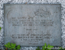 Gerhard Willhalm - Kriegerdenkmal der 4. Panzerdivision