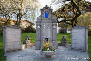 Gerhard Willhalm - Kriegerdenkmal in Tuntenhausen