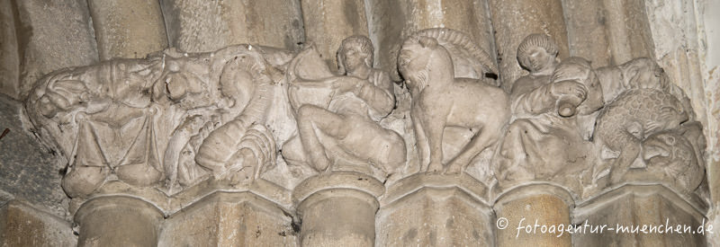 Eingangsportal St. Nikolaus (Detail)