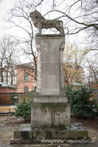 Gerhard Willhalm - Kriegerdenkmal - St. Ursula
