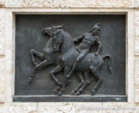 Gerhard Willhalm - Bronzerelief - ehemaliges Herzog-Max-Palais