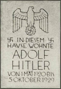 Gedenktafel - Wohnort Adolf Hitler