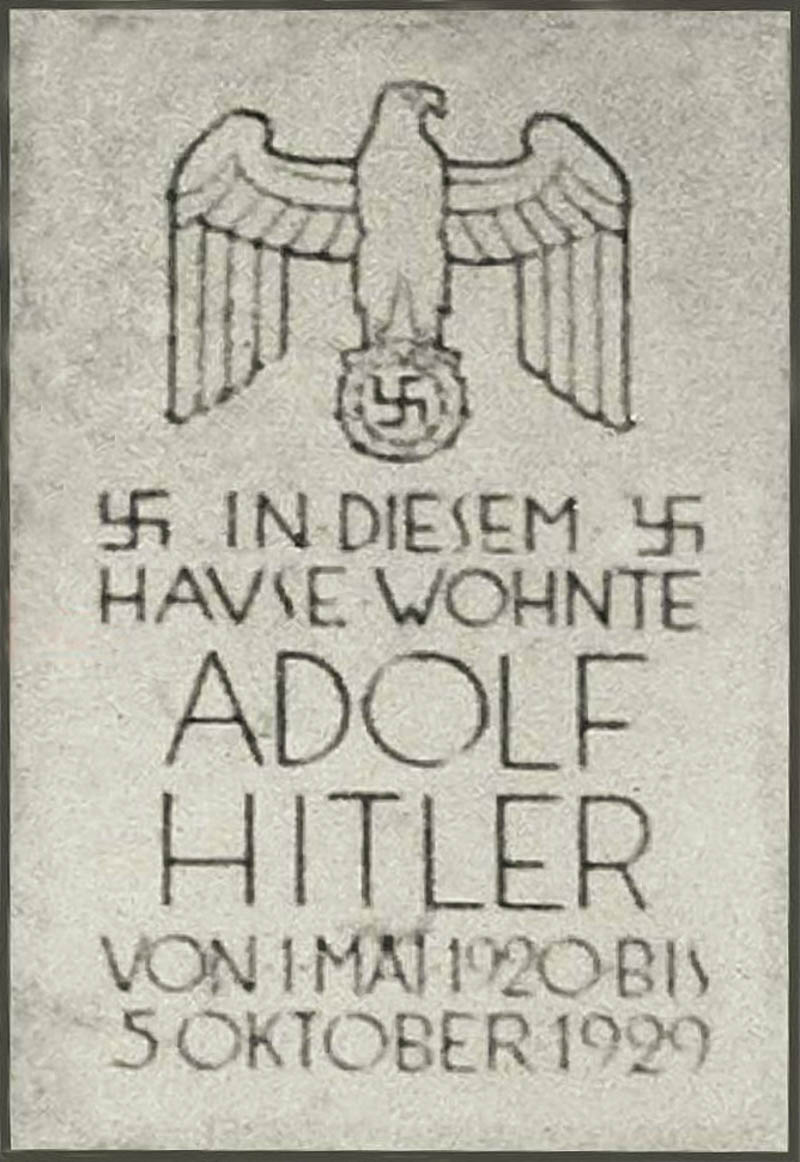 Gedenktafel - Wohnort Adolf Hitler