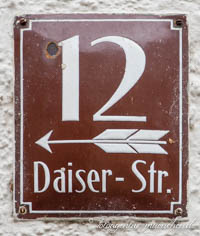  - Hausnummer - Daiserstraße