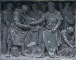 Kaiser-Ludwig-Denkmal - Relief 2