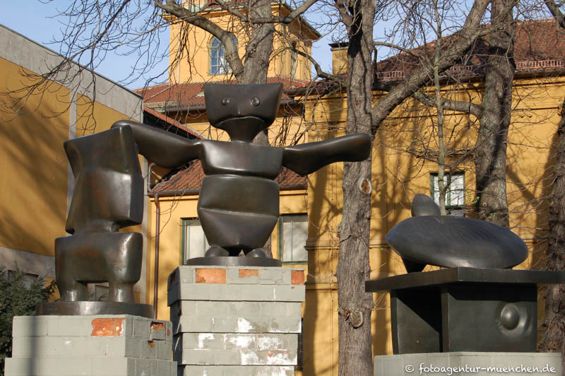 Ernst Max - Figuren bei der Lenbachvilla