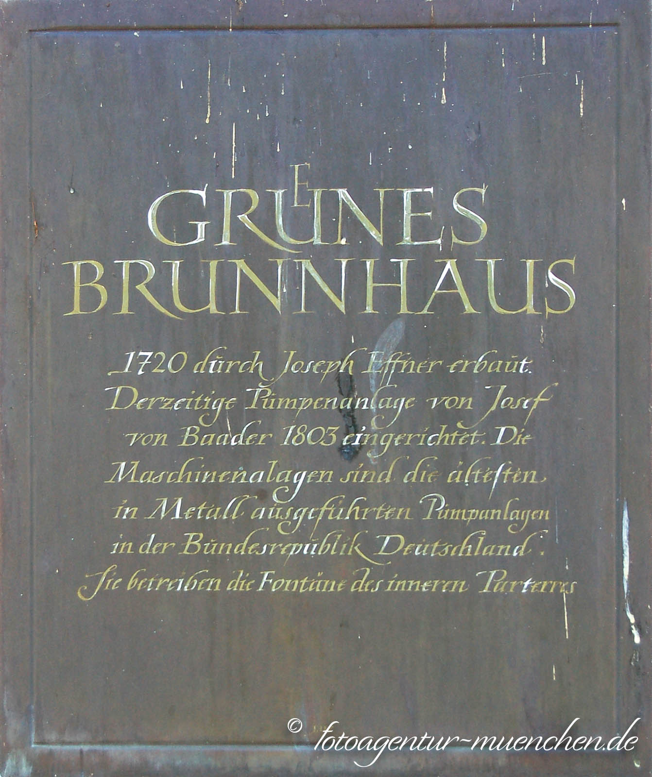 Grünes Brunnhaus