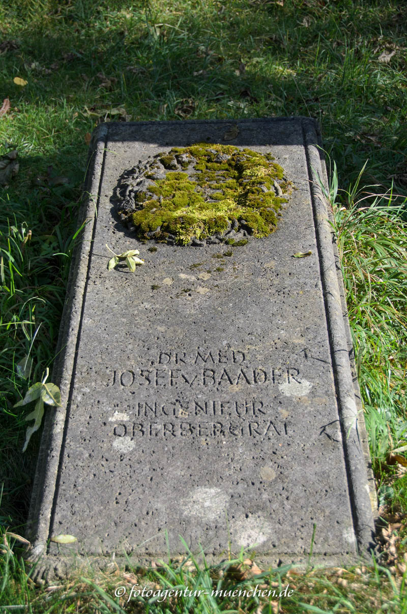 Grab - Joseph Freiherr von Baader