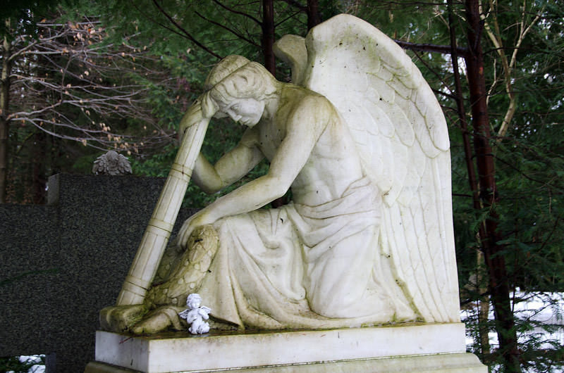 Engel auf dem Waldfriedhof
