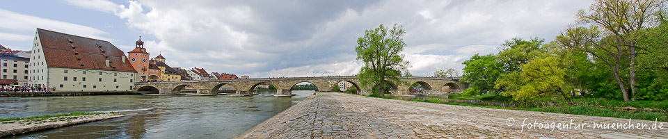 Regensburg - Steinerne Brücke in Regensburg