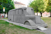  - Denkmal der grauen Busse