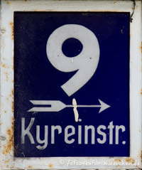 Hausnummer - Kyreinstraße