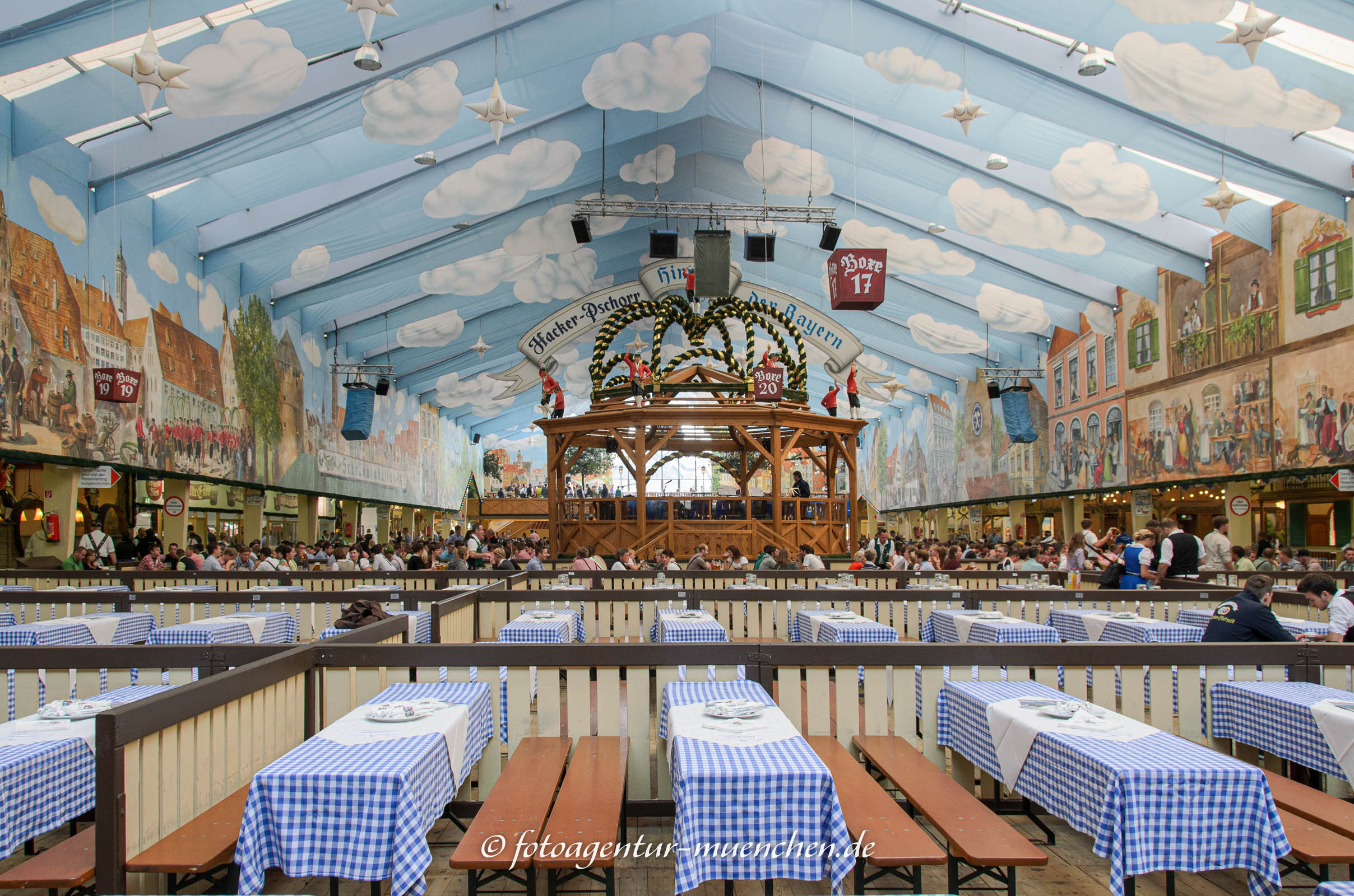 Hofbräu-Festzelt