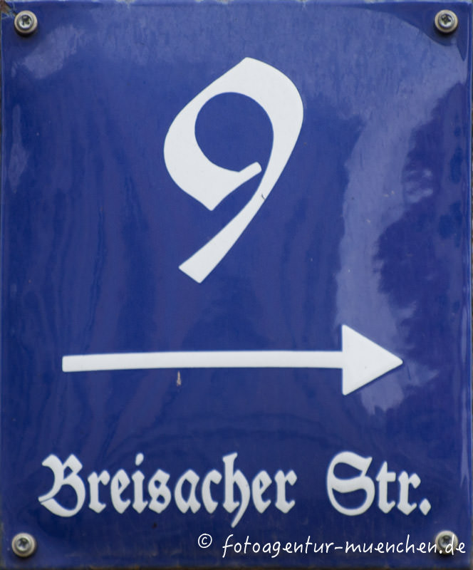 Hausnummer Breisacherstraße