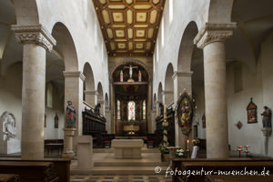 Regensburg - Innenraum der Schottenkirche St. Jakob
