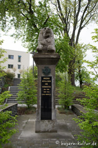 Gerhard Willhalm - Kriegerdenkmal in Wörth an der Donau