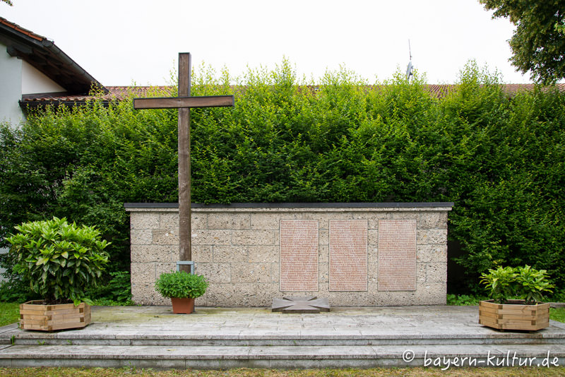 Kriegerdenkmal - Sauerlach