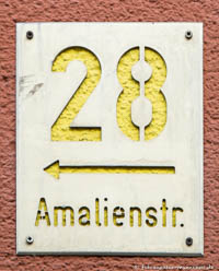  - Hausnummer - Amalienstraße