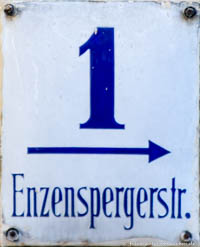  - Hausnummer - Enzenspergerstraße