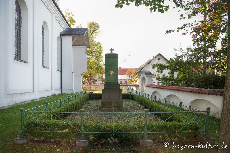 Kriegerdenkmal Sendlinger Mordweihnacht