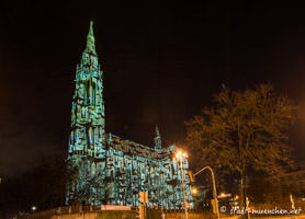 München - Lichtkunst an der Heilig-Kreuz-Kirche