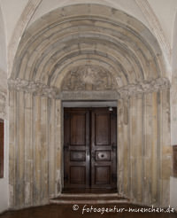 Mühldorf am Inn - Eingangsportal St. Nikolaus