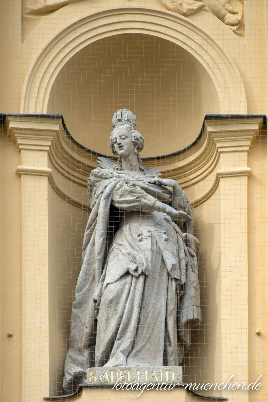 Theatinerkirche - Kurfürstin Henriette Adelaide von Savoyen