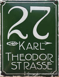  - Hausnummer - Karl-Theodor-Straße