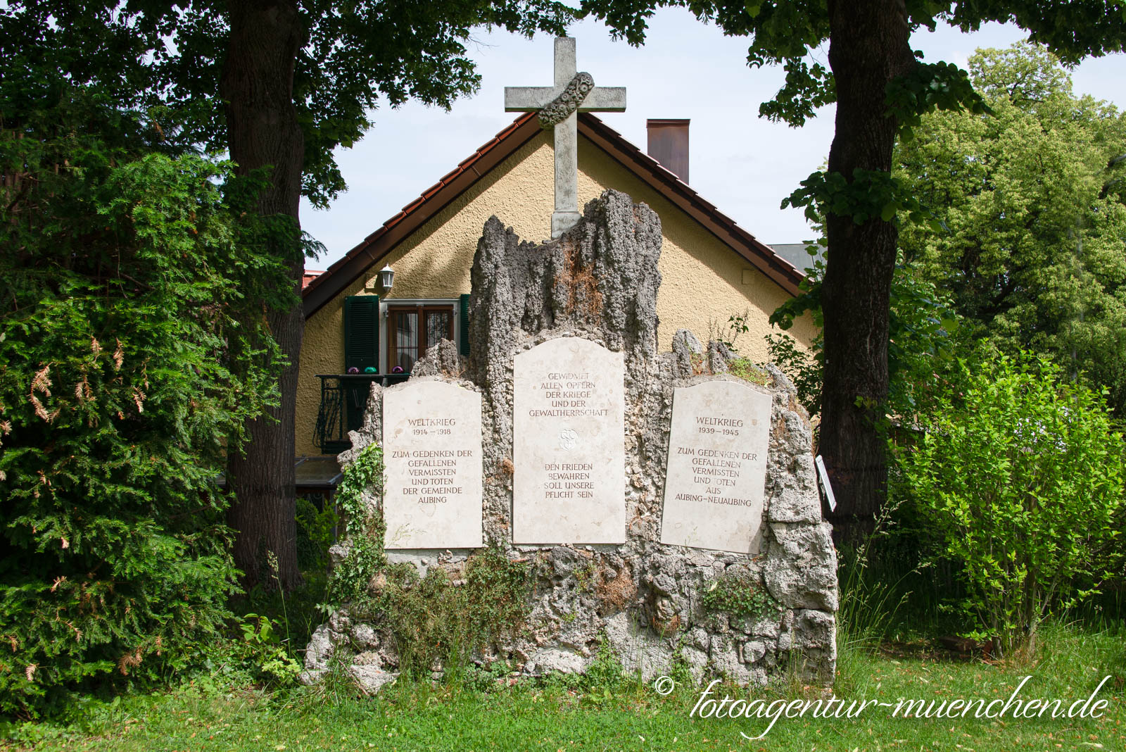 Kriegerdenkmal Aubing