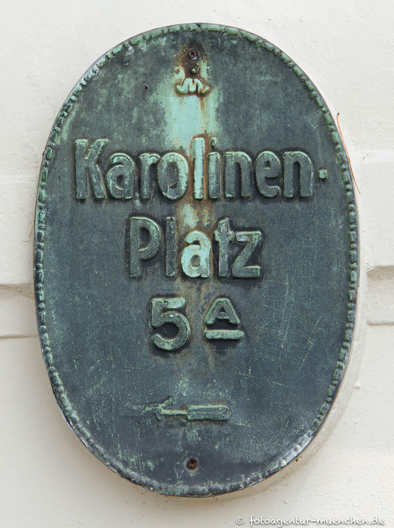 Hausnummer - Karolinenplatz