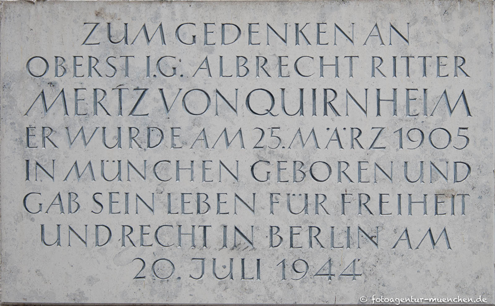 Gedenktafel - Albrecht Mertz von Quirnheim