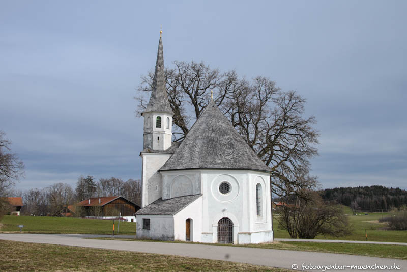 St. Leonhard in Harmating