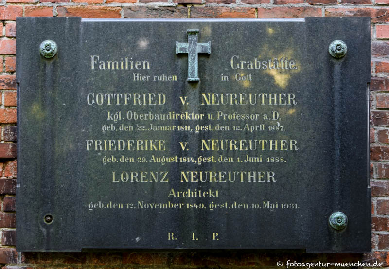 Grab - Gottfried von Neureuther