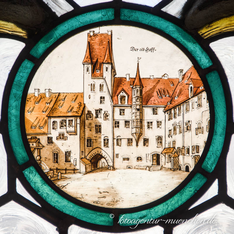 Glasfenster - Der alte Hof