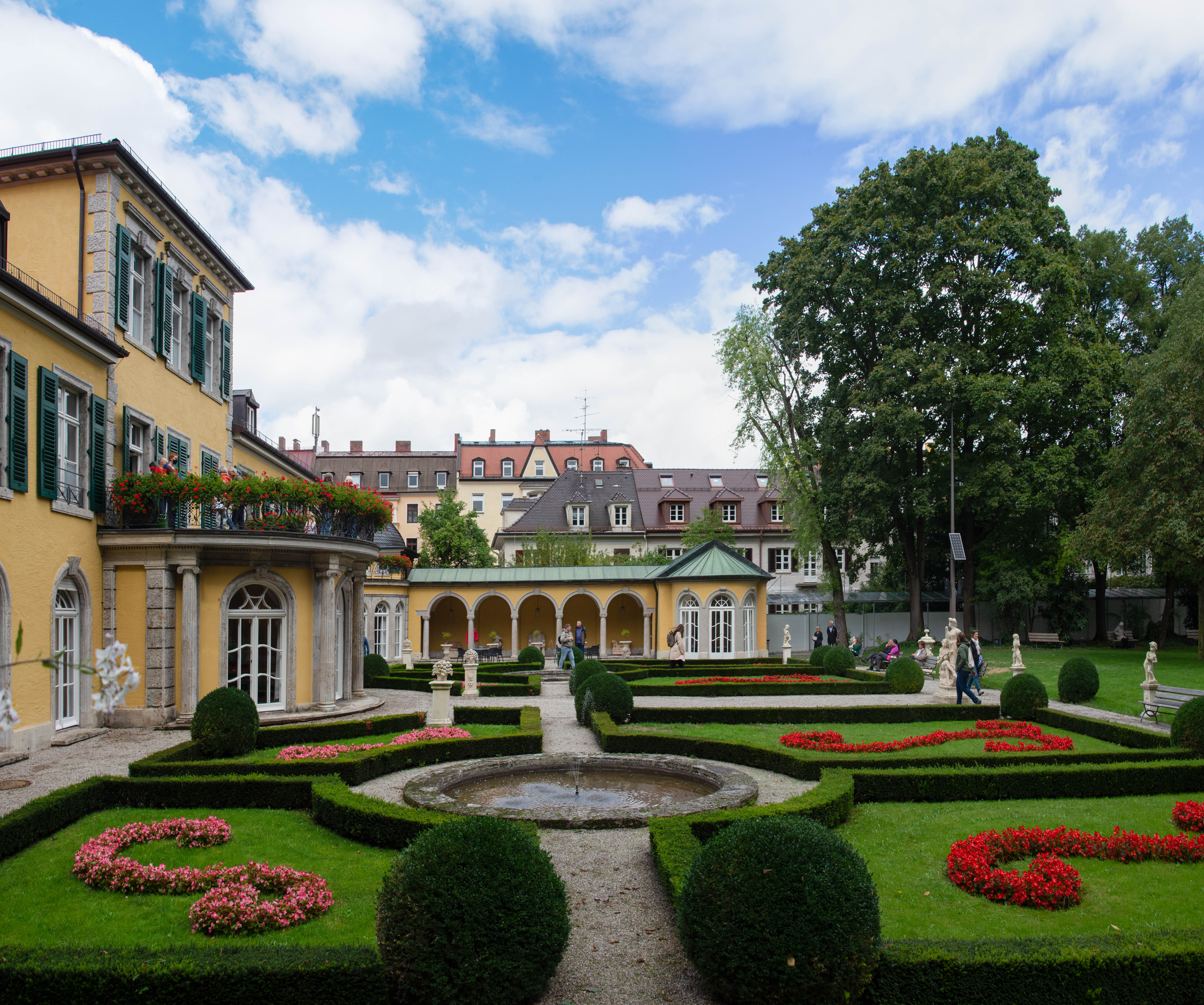 Schloss Suresnes