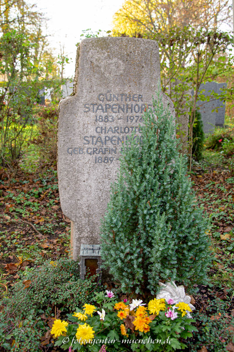Grab -  Günter Stapenhorst