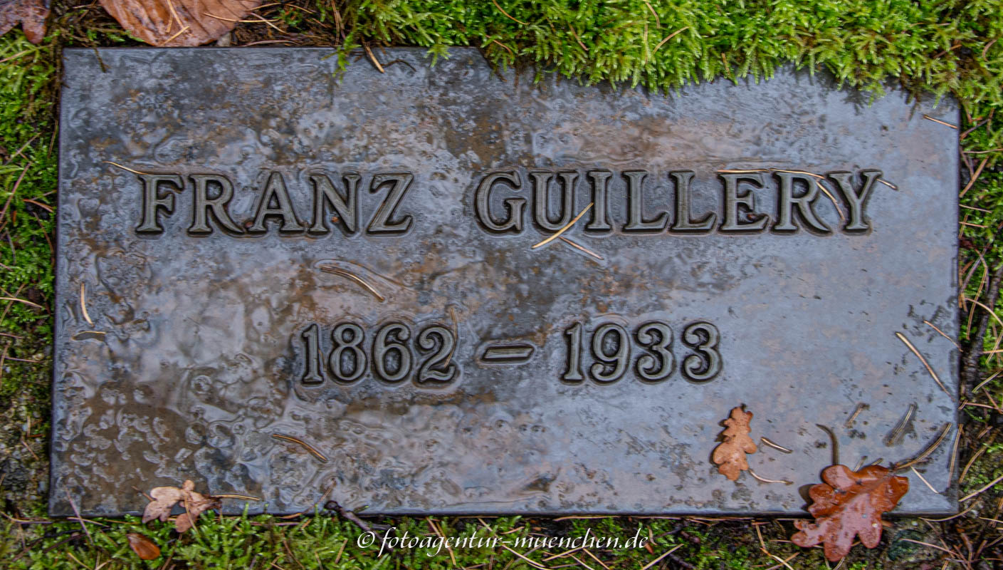 Grab -  Franz Guillery