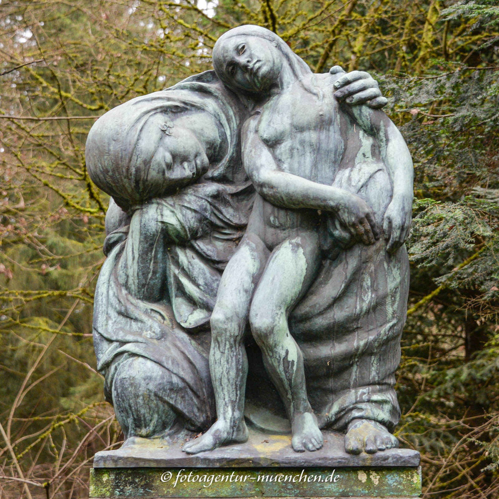 Kunstwerk - Waldfriedhof
