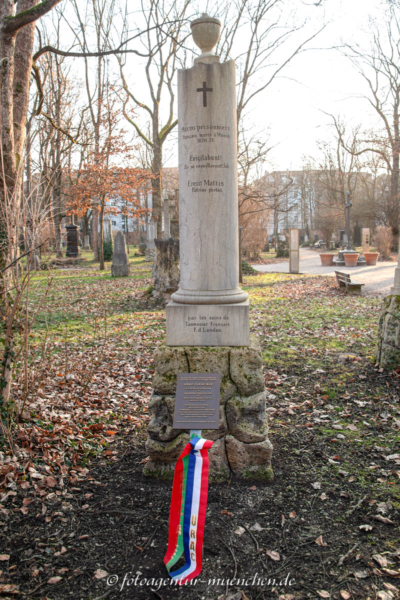 Kriegerdenkmal - Französische Kriegsgefangene 1870/71 