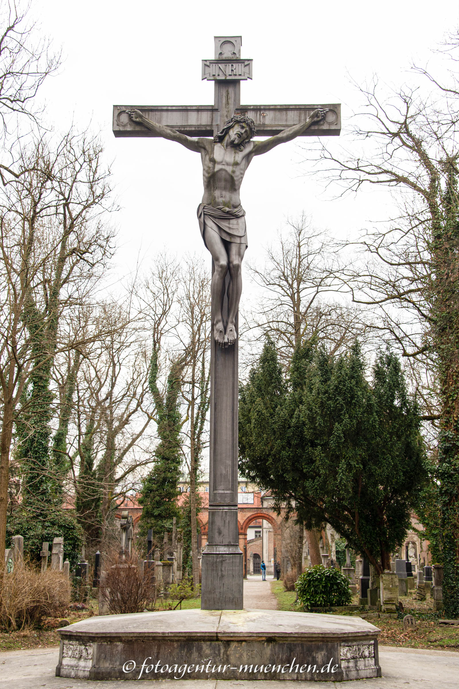 Kruzifix im Campo Santo