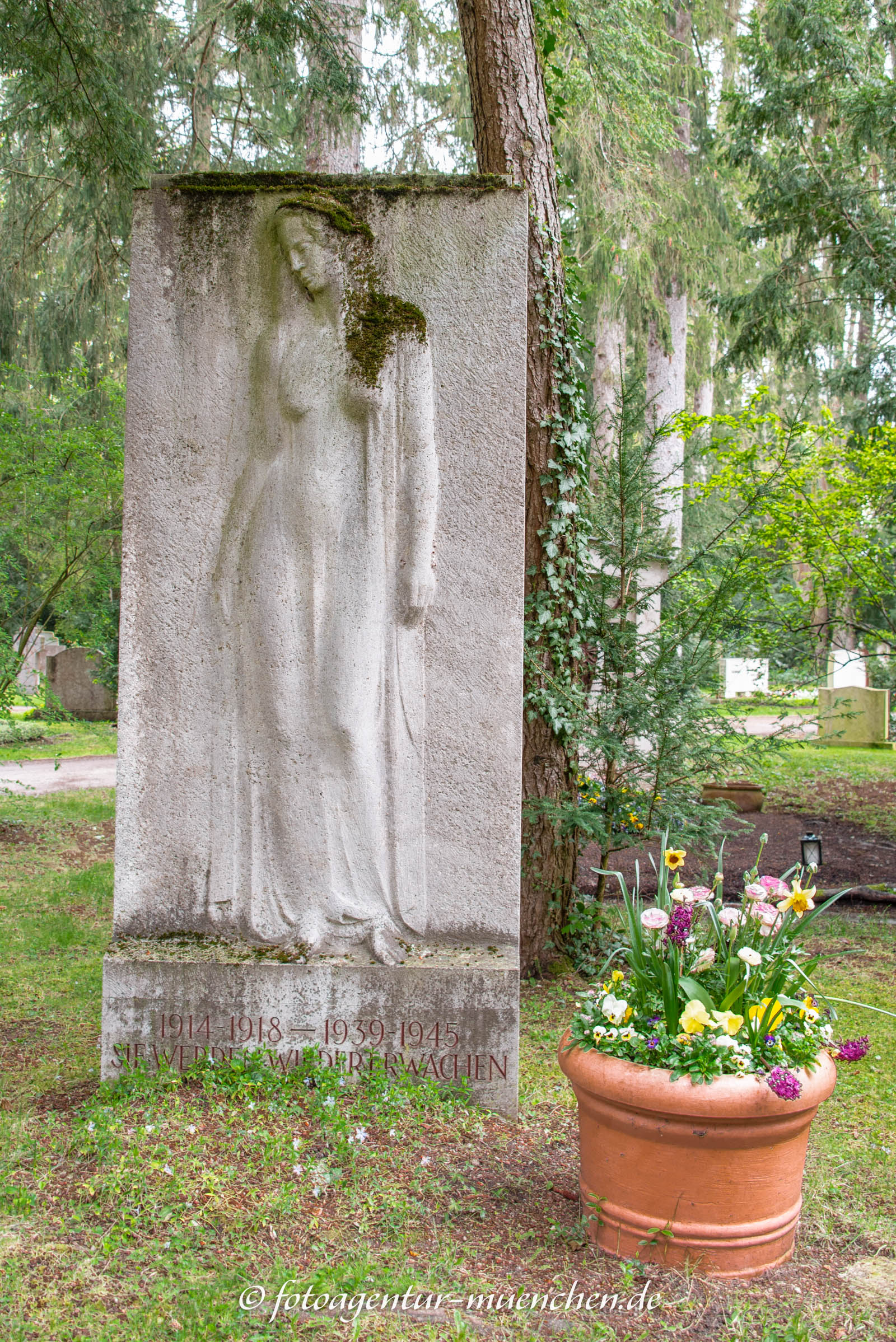 Kriegerdenkmal - Friedhof Obermenzing