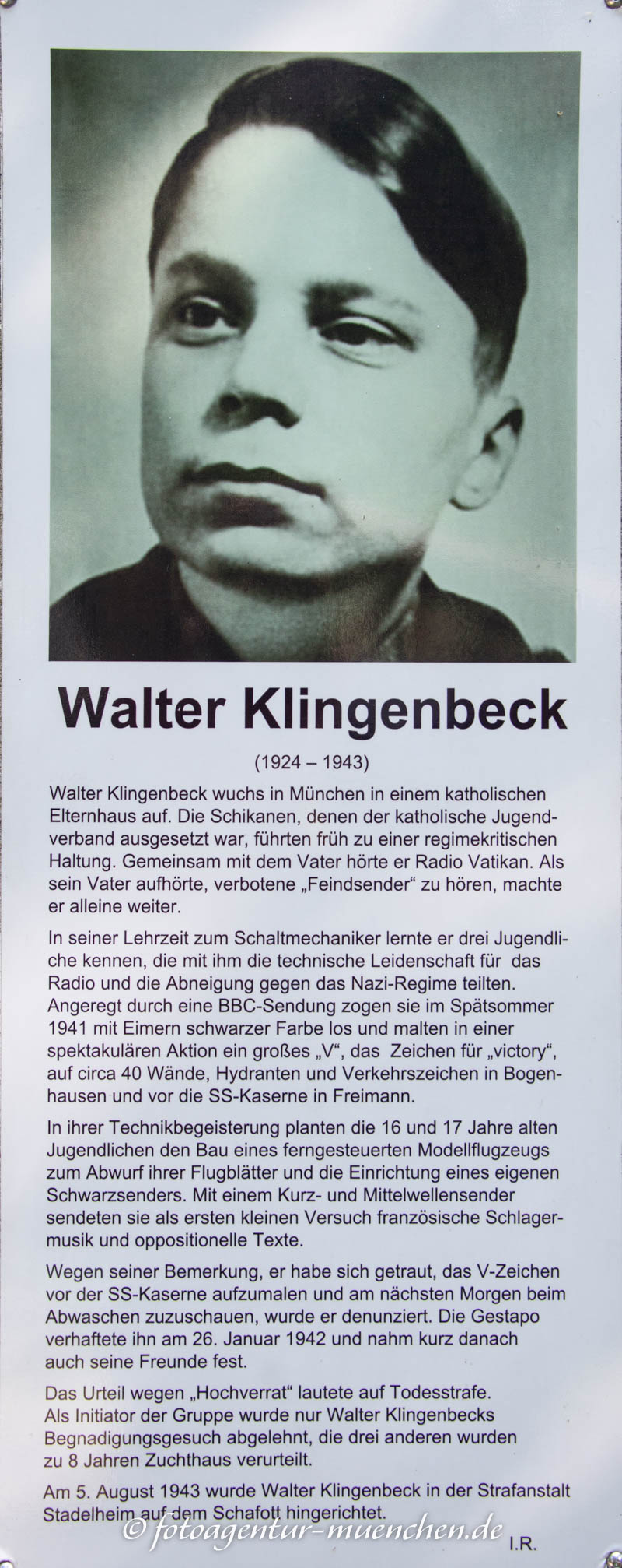 Gedenkstele - Walter Klingenbeck