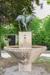 Manz Emil - Storchen-Brunnen