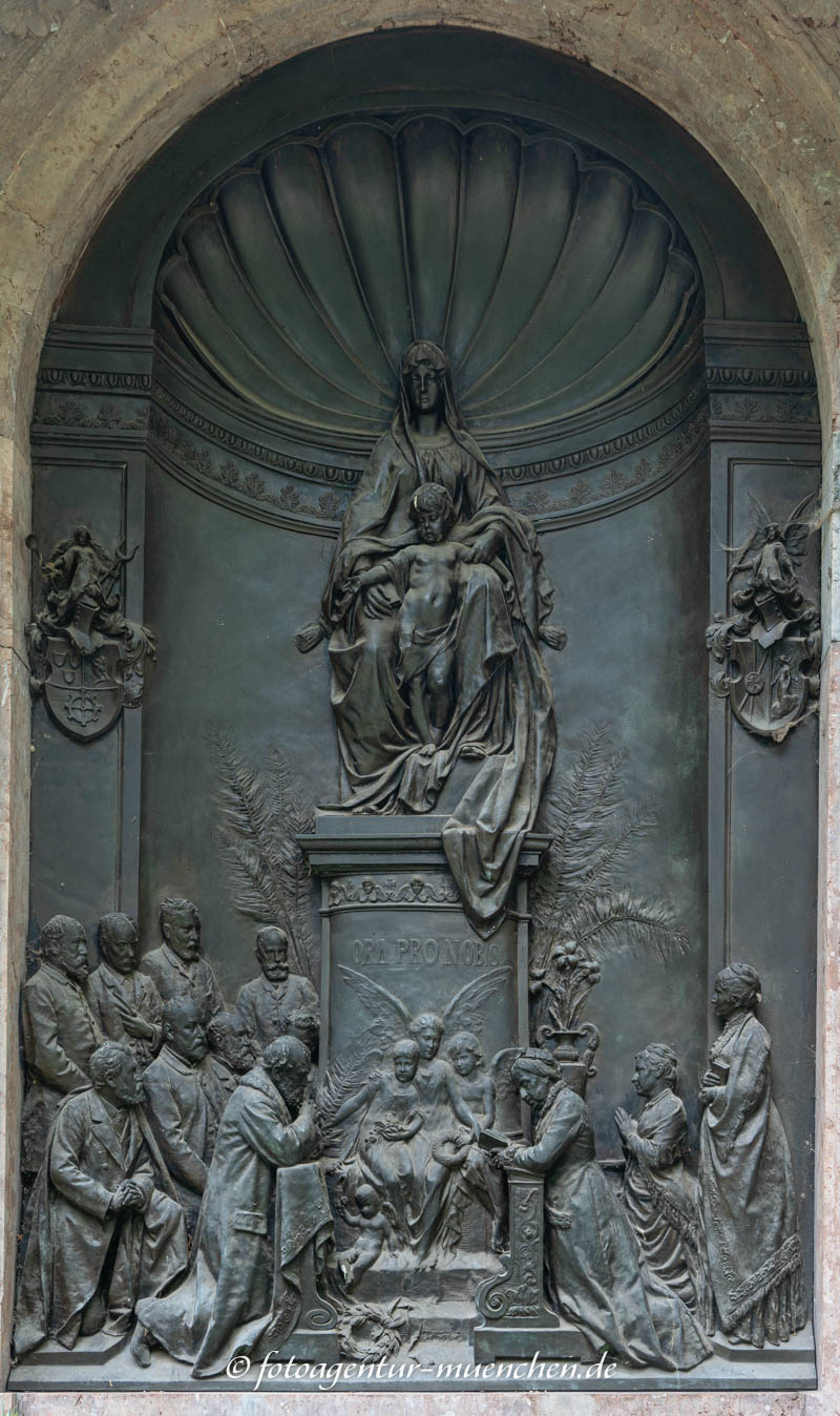 Bronzerelief - Grab Ferdinand von Miller d. Ä.