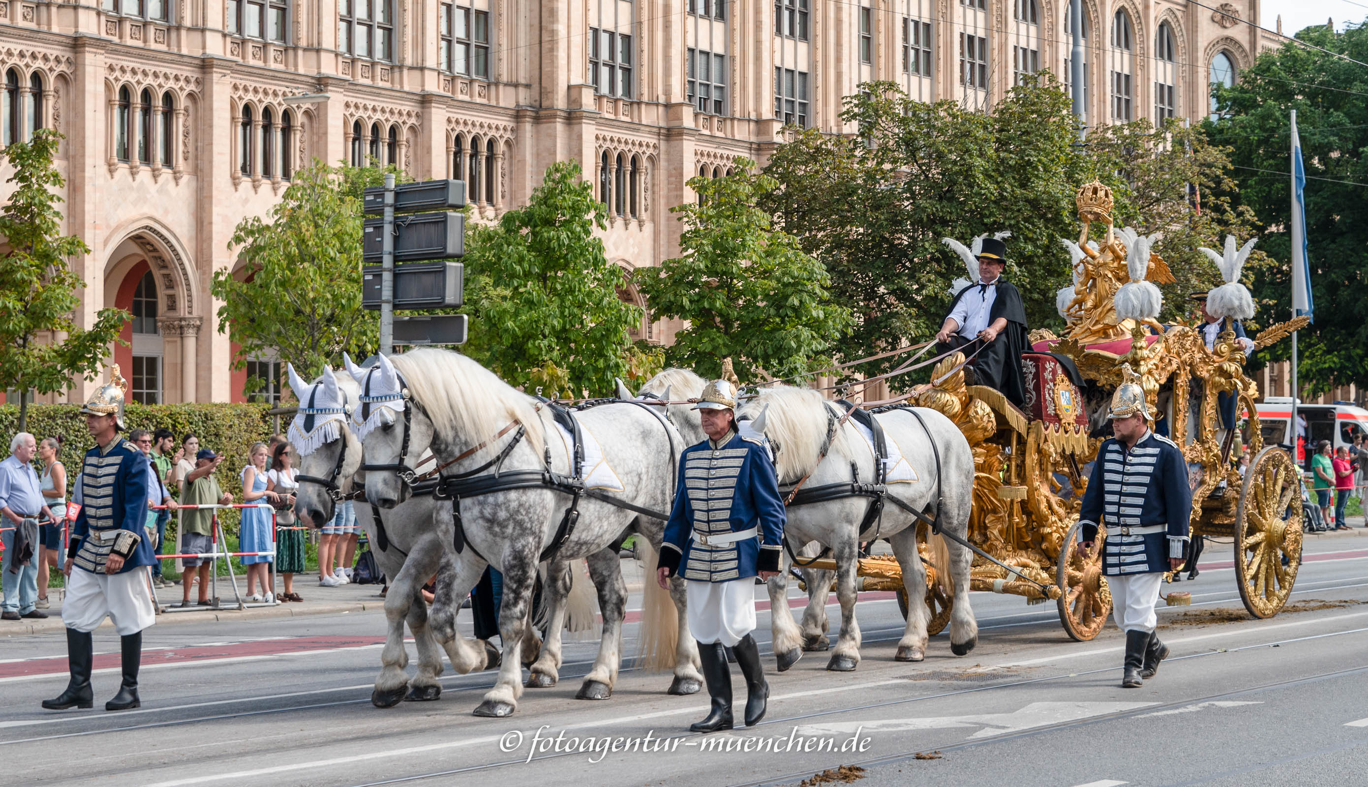 Goldene Filmkutsche König Ludwigs II. (Kleiner Gala-Wagen Kö