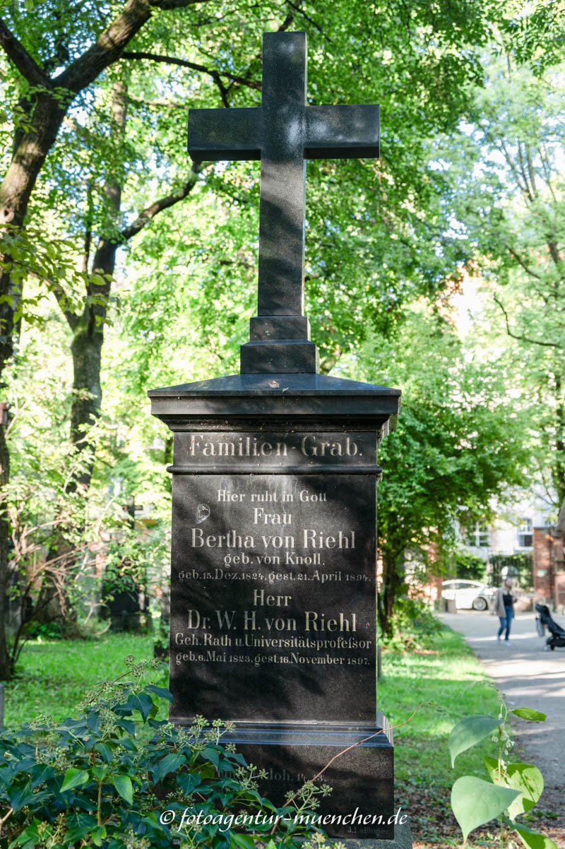 Grab - Wilhelm Heinrich von Riehl