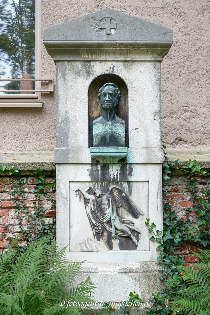 Grab - Georg Ludwig von Maurer