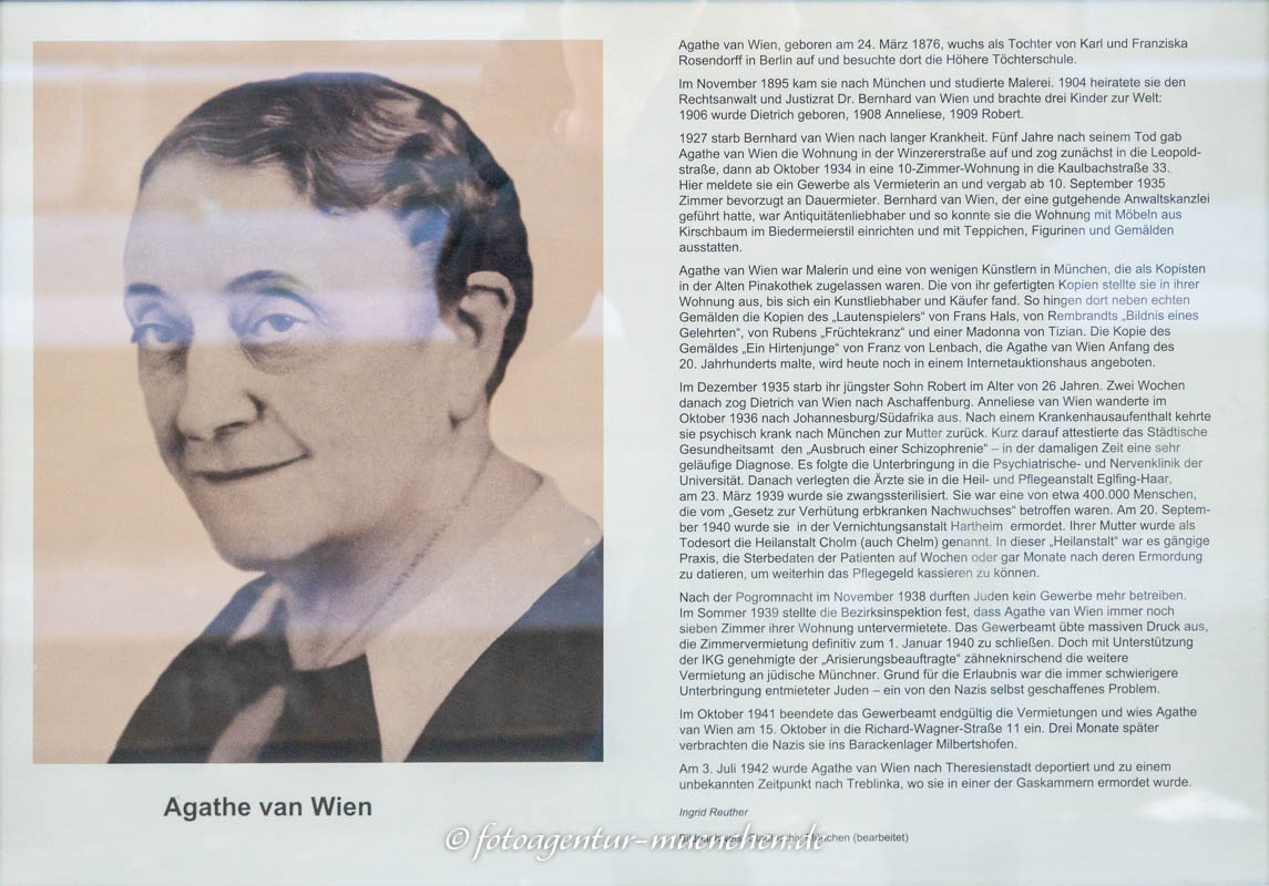 Weiße Koffer
