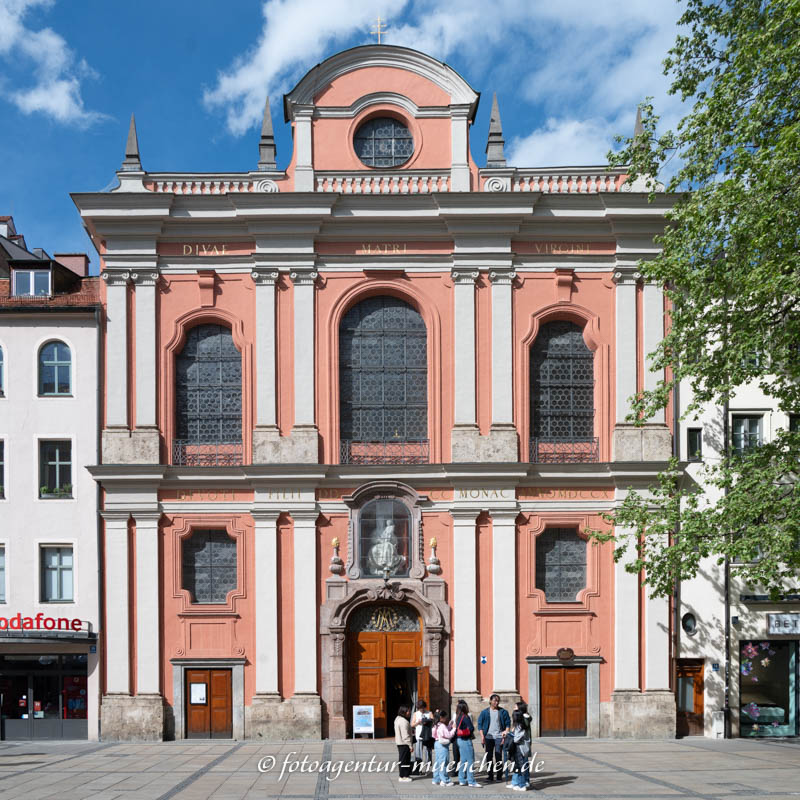 title=Bürgersaalkirche - Neuhauser Straße - Viscardi Giovanni Antonio
