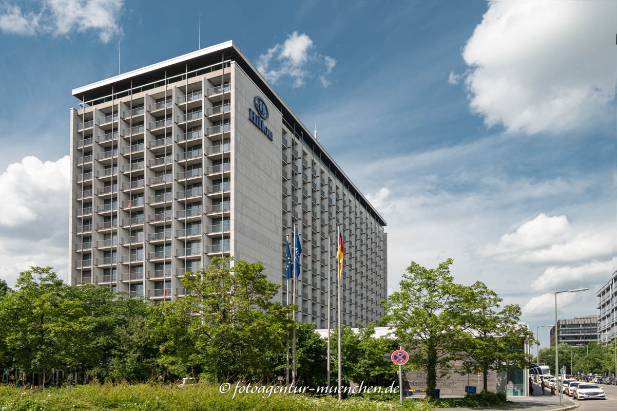 title= Hilton Munich Park Hotel - Am Tucherpark - Goltz Hubertus von der